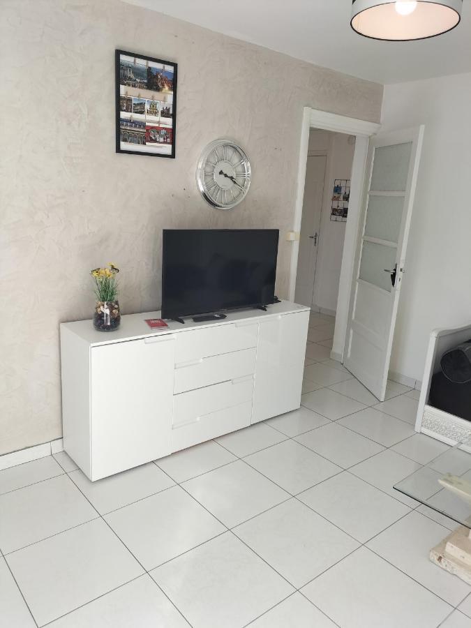 Joli Appartement Proche Metro ลียง ภายนอก รูปภาพ